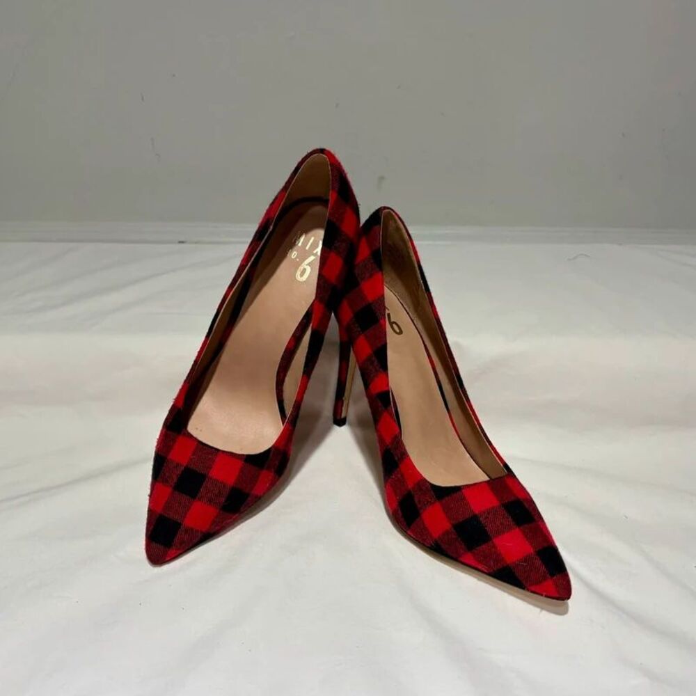 Mix No. 6 Plaid High Heel Pumps Size 9